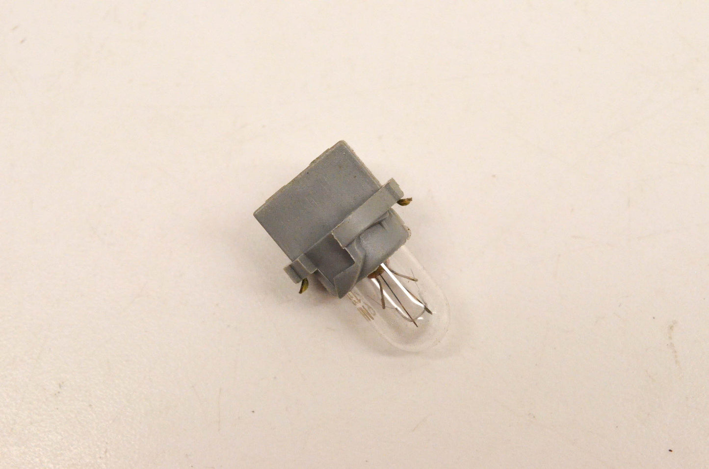 New OEM Arctic Cat 0620-101 Tach Speedo Bulb W/ Holder NOS