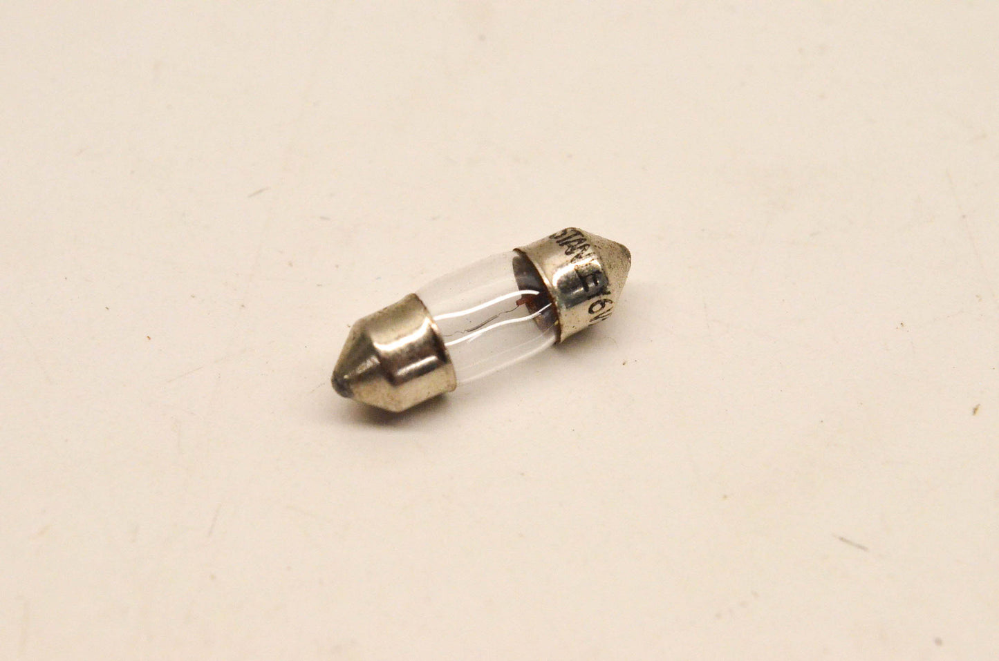 New OEM Suzuki 09471-06020 Taillight Bulb NOS