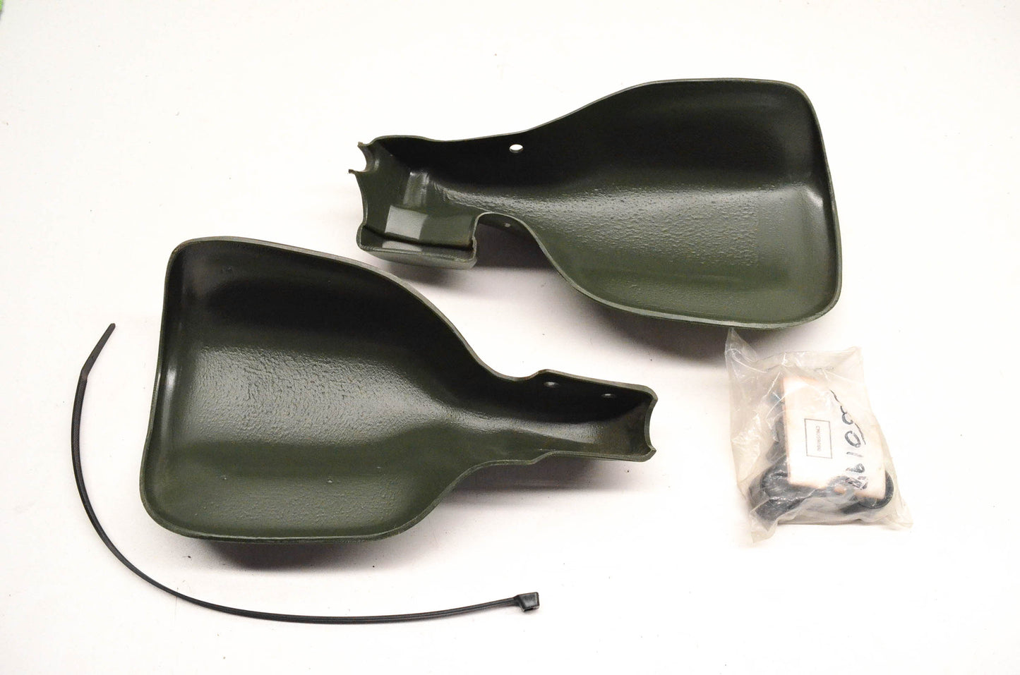 Moose Utility Division 0635-0197 Handguard NOS