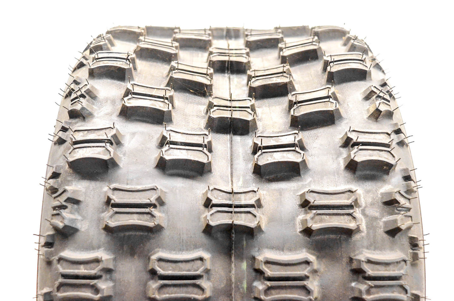 Kenda K300-001, 083001073B1 Dominator 20x11.00-10 ATV Rear Tire 20x11-10 NOS