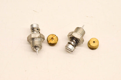 New OEM Briggs & Stratton 299060 Valve QTY 2 NOS