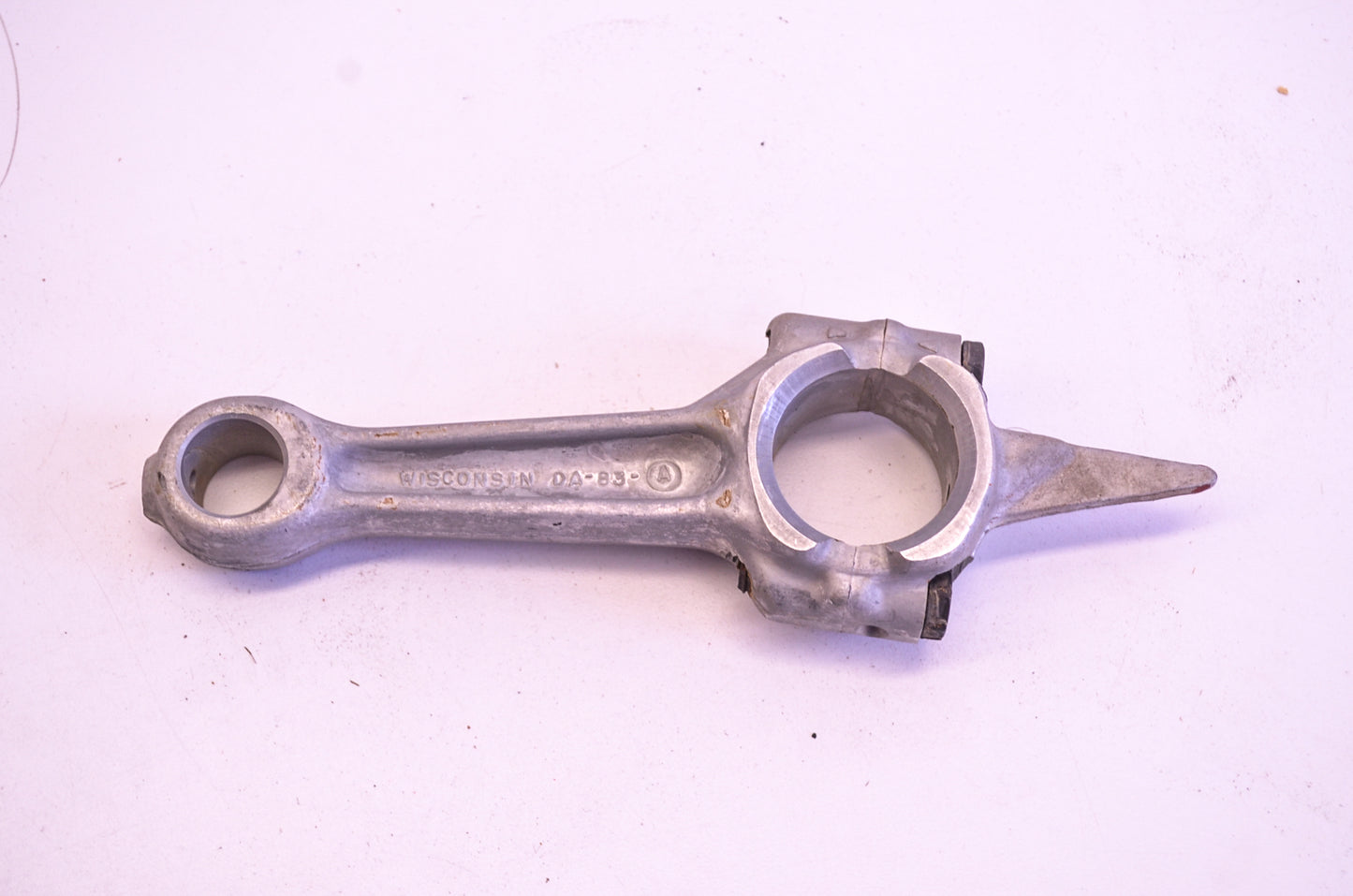 Wisconsin DA-83-A-S10 Connecting Rod NOS
