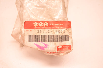 Suzuki 35612-12611 Turn Signal Lens NOS