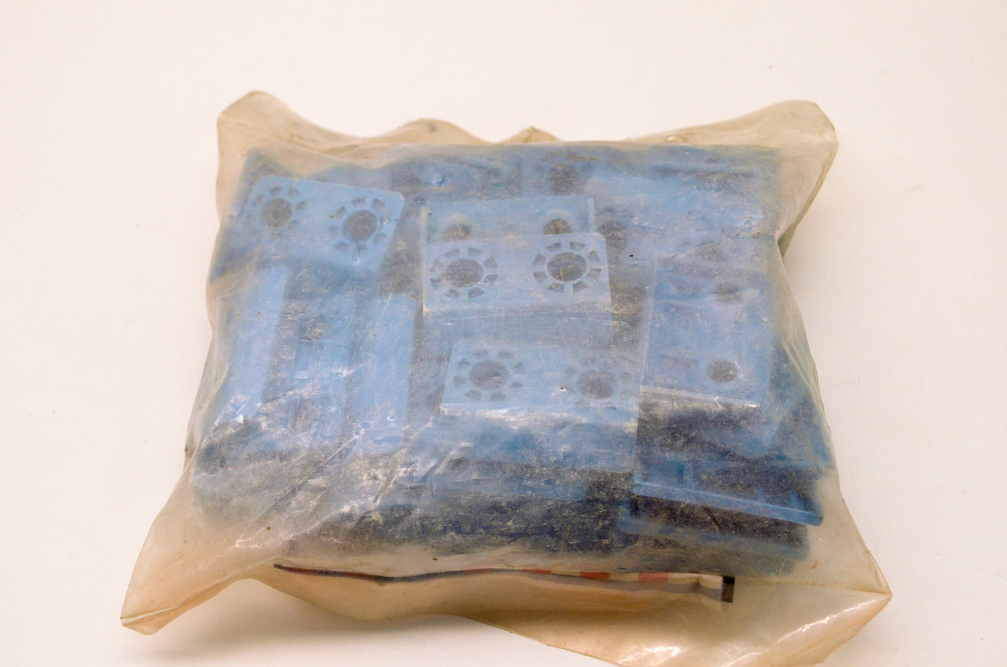 Saber P2456B48 1 Hole Angeled 5/16" Blue Qty 48 NOS