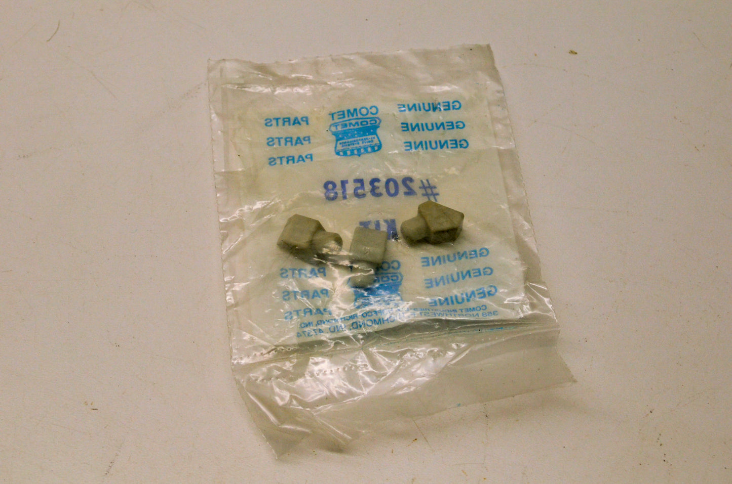 Comet 203518 Nylon Button Kit NOS