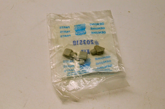 Comet 203518 Nylon Button Kit NOS