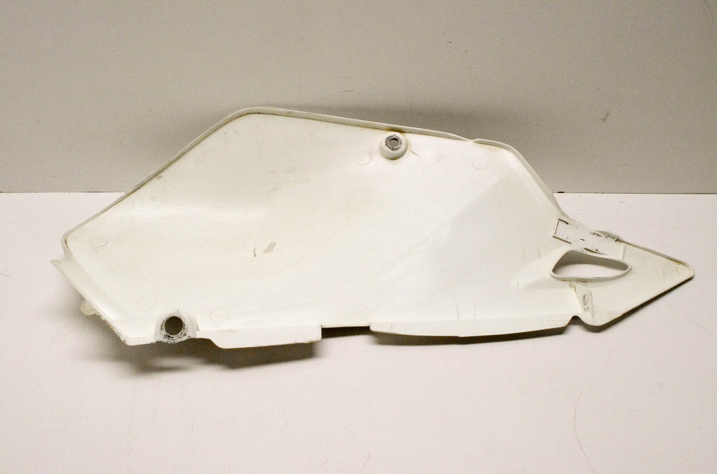 OEM Suzuki 47111-29F00 Right Side Frame Cover