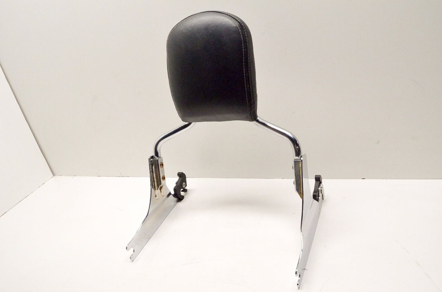 OEM Harley-Davidson 53810-00C Chrome Sissy Bar Back Rest