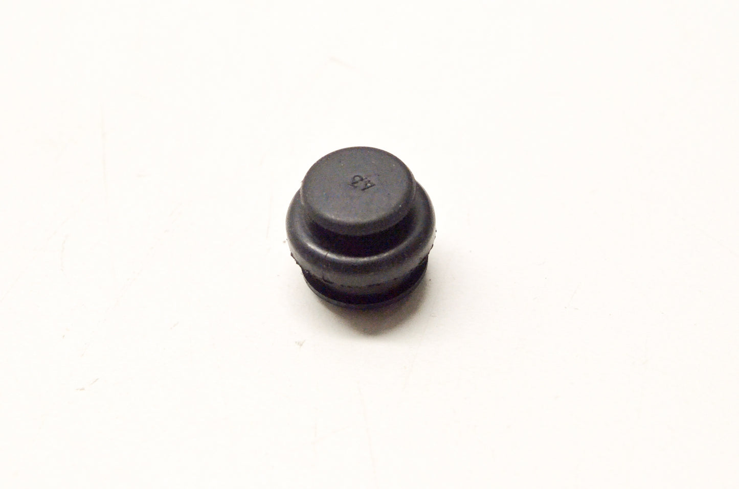 OEM Honda 44602-VM0-000 Wheel Hub Grommet NOS