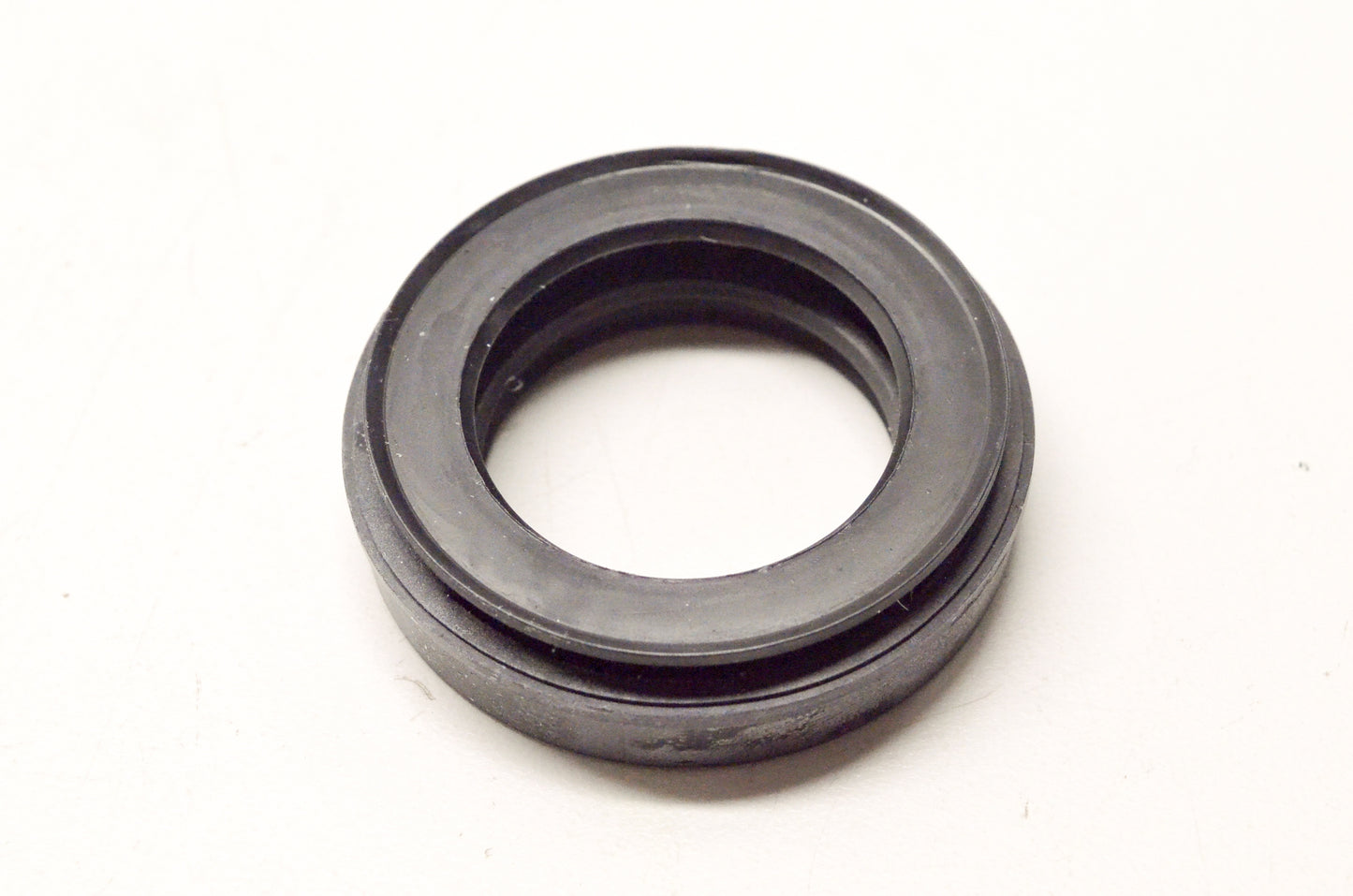 OEM Honda 91205-KE8-003 34X52X13 Oil Seal NOS