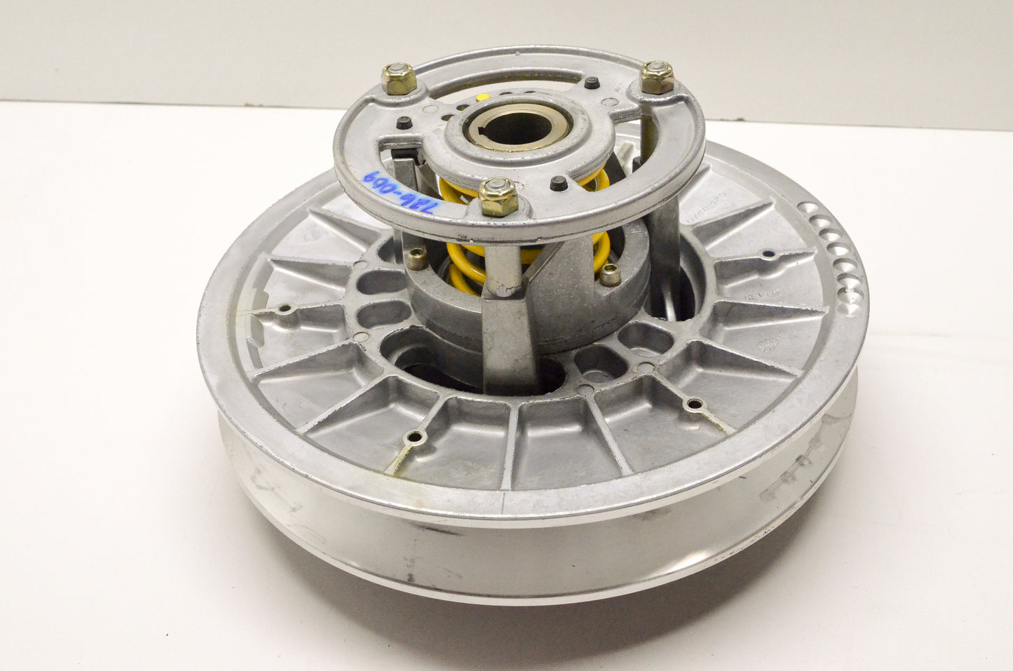OEM Arctic Cat 0726-009 Driven Clutch NOS