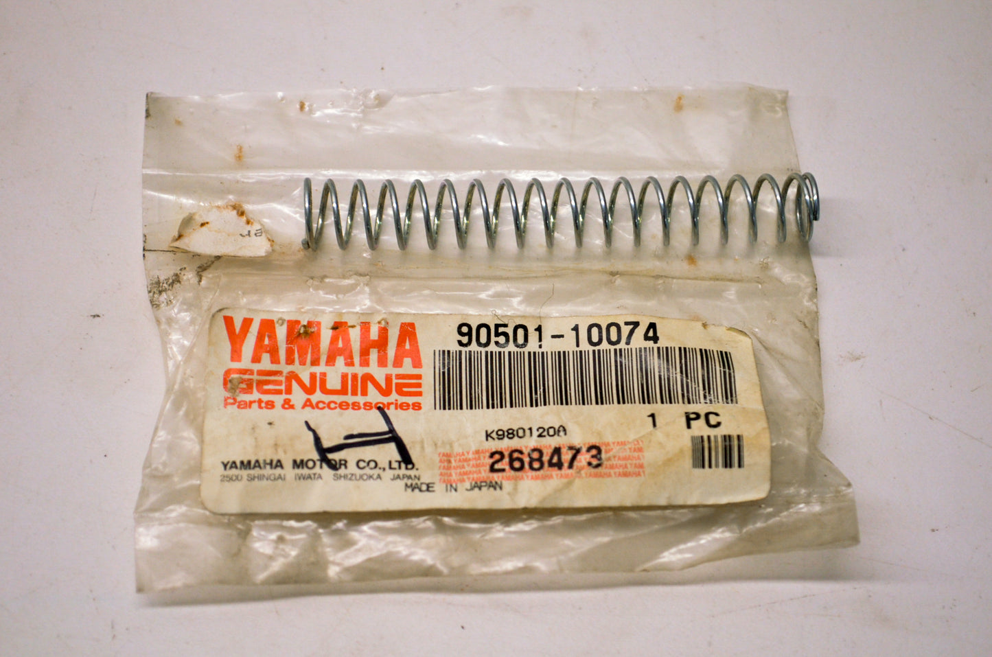 OEM Yamaha 90501-10074-00 Compression Spring NOS