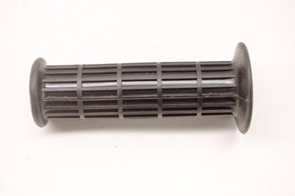 OEM Yamaha 462-26242-00-00 Right Grip NOS