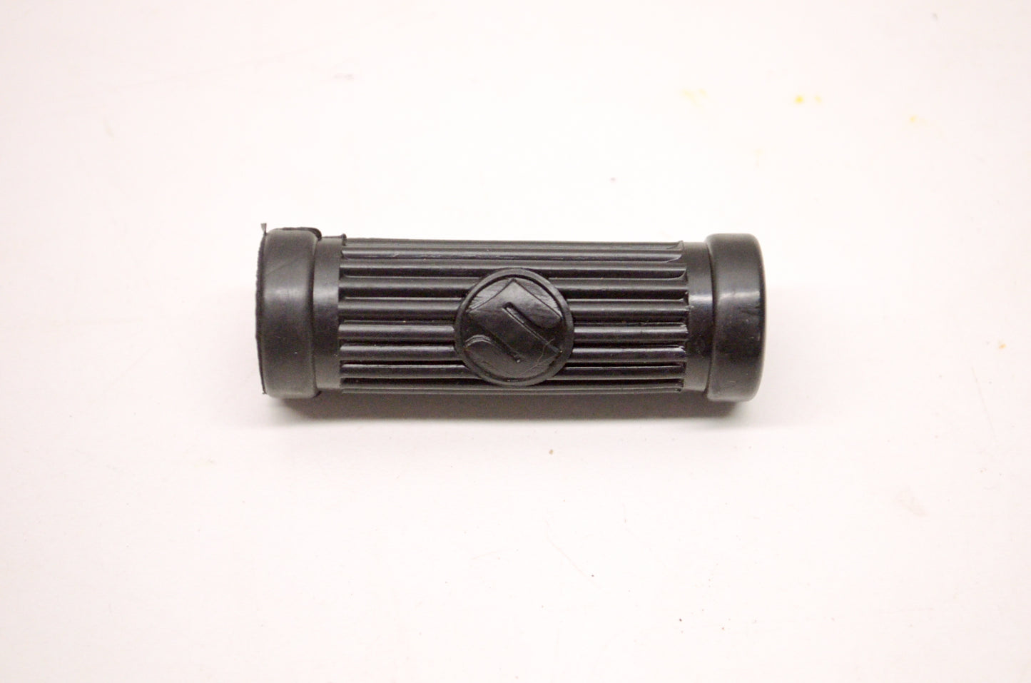 OEM Suzuki 26352-01000 Kick Rubber NOS