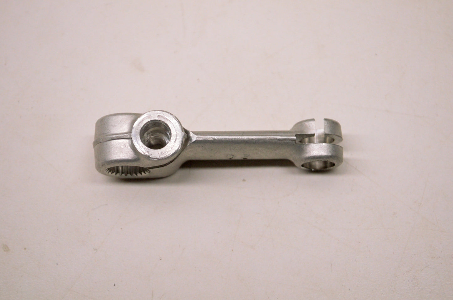 OEM Suzuki 23271-20901 Release Arm NOS