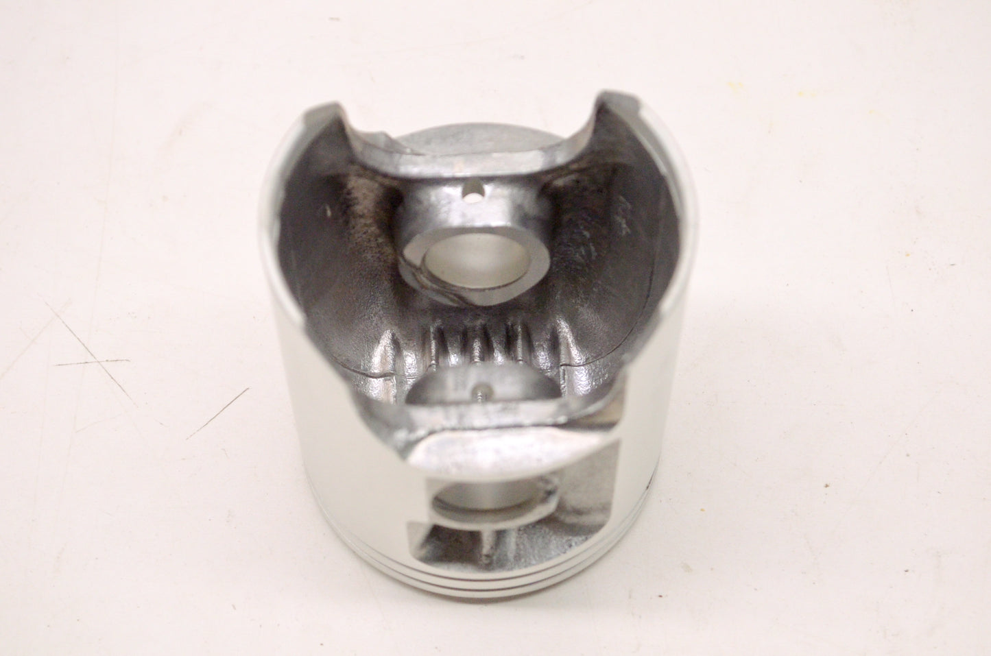 OEM Suzuki 12110-01C02-0F0 STD Piston NOS