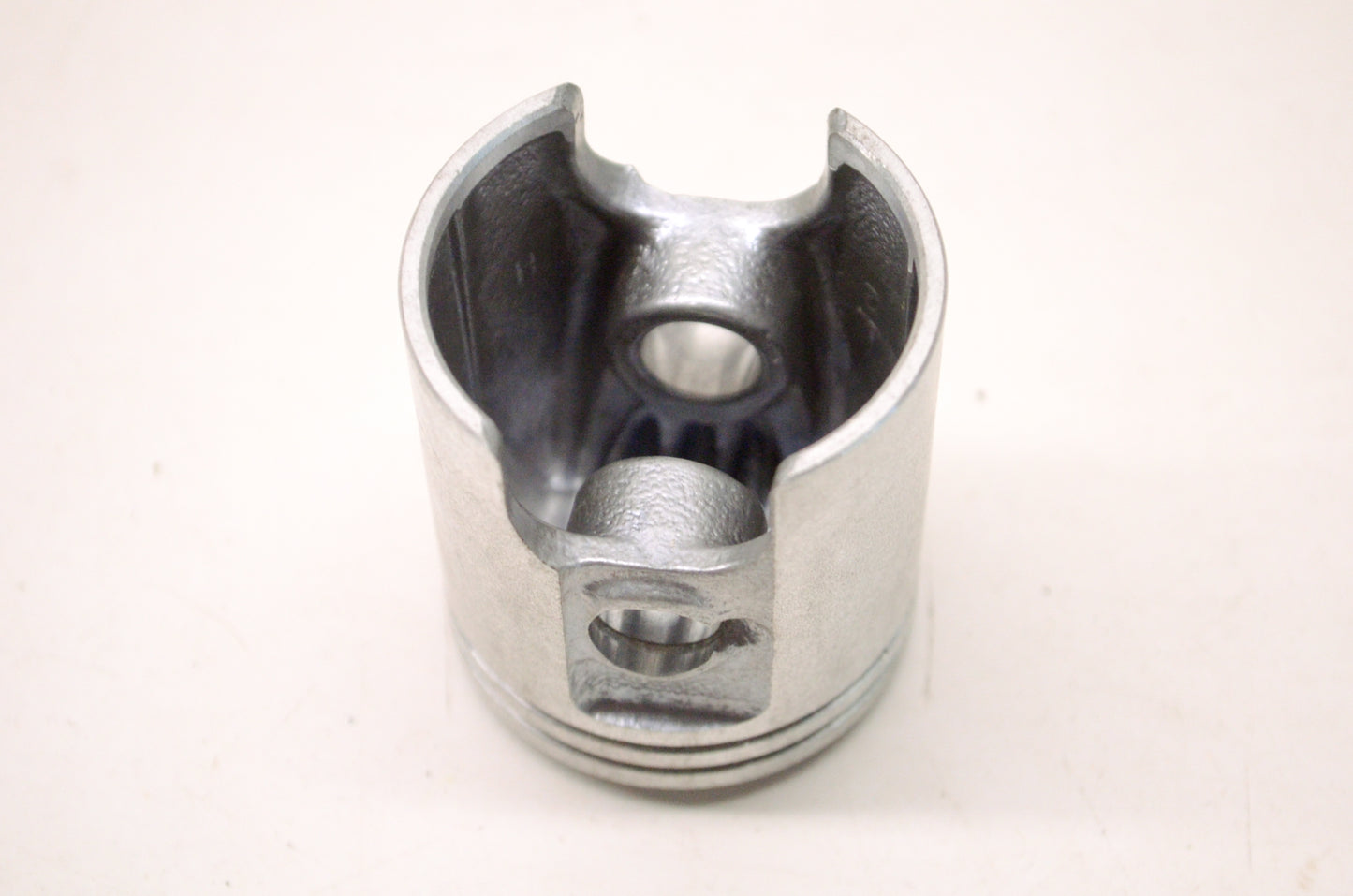 OEM Suzuki 12110-46411 Piston NOS