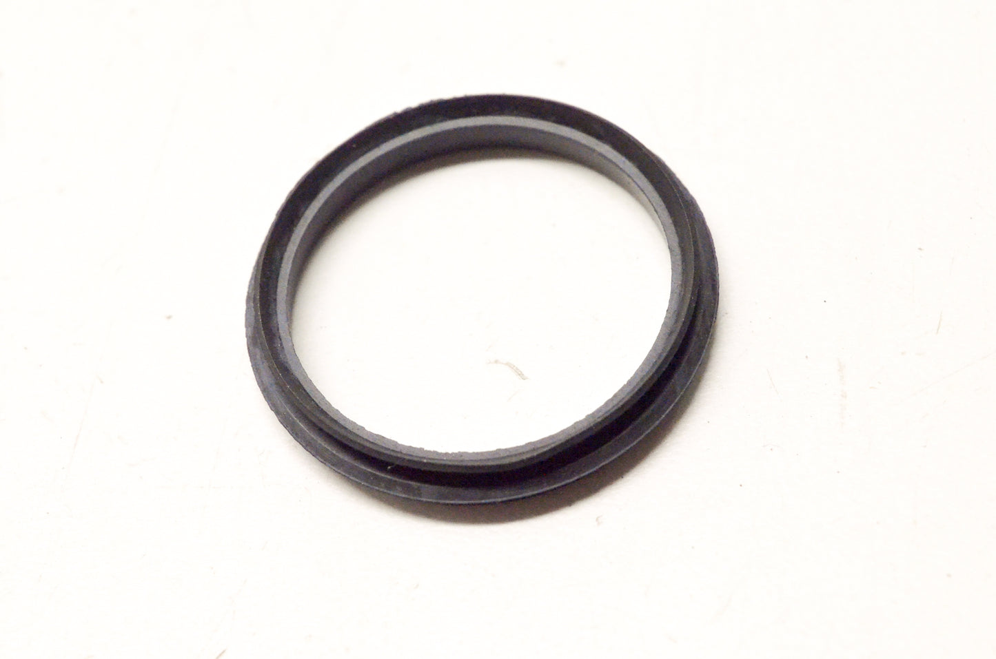OEM Suzuki 62683-36E00-000 Center Dust Seal NOS