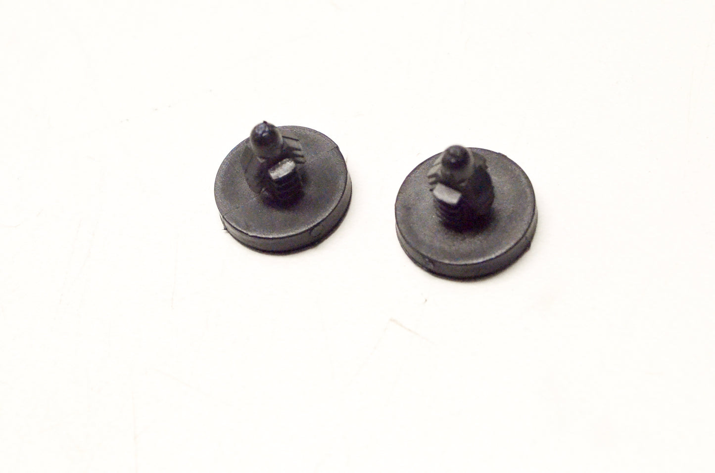 OEM Arctic Cat 0623-259 Bumper Pod Push Clip 1/4 QTY 2 NOS
