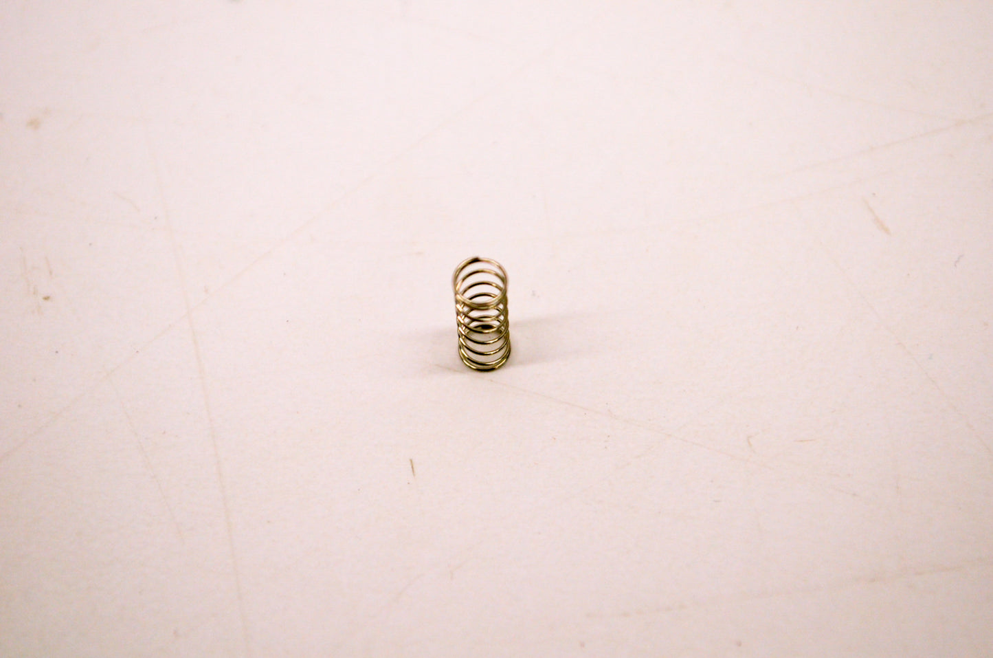 OEM Suzuki 13481-33E00 Spring NOS