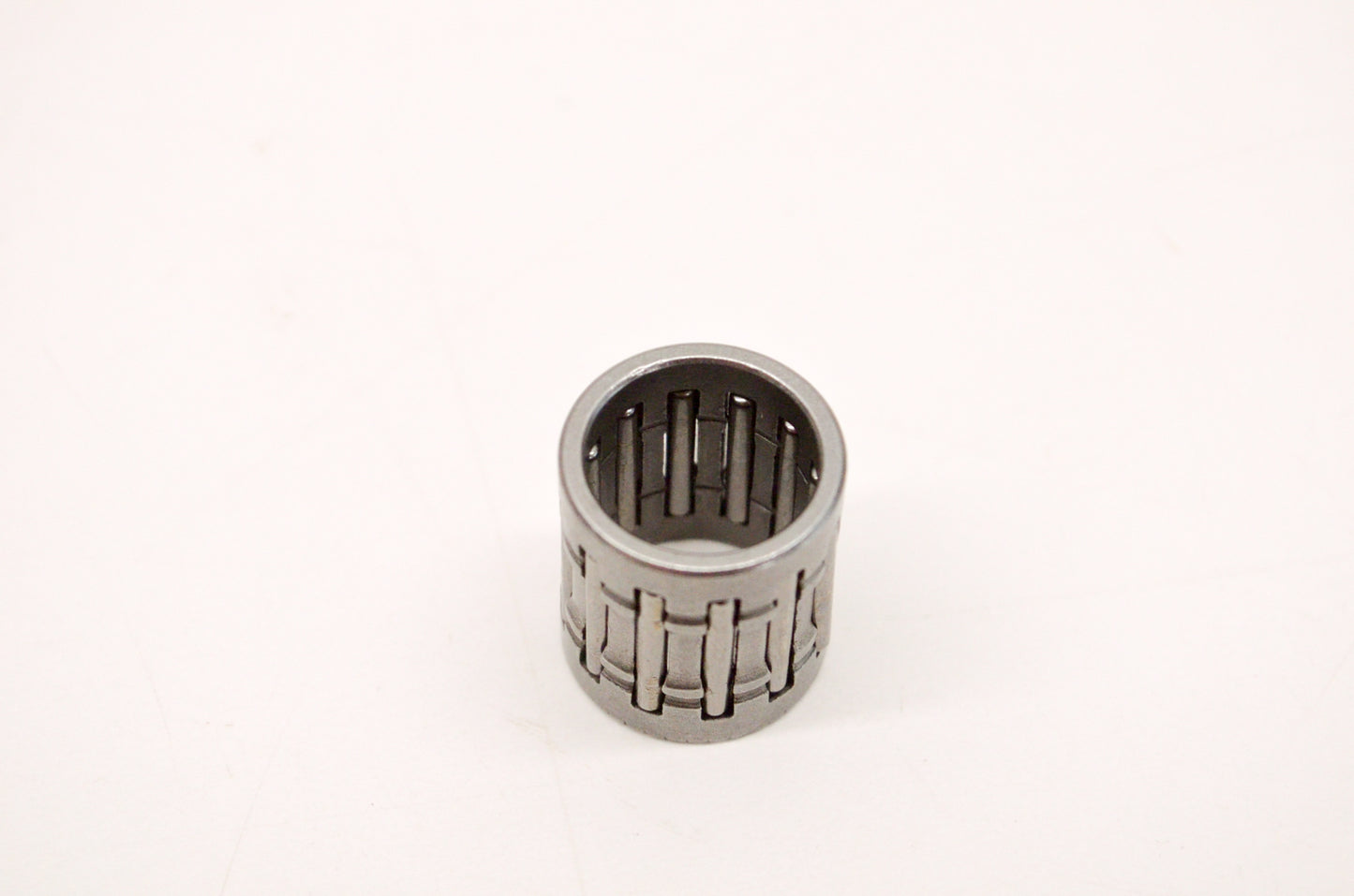 OEM Suzuki 09263-14024 Piston Pin Bearing 14x18x20 NOS