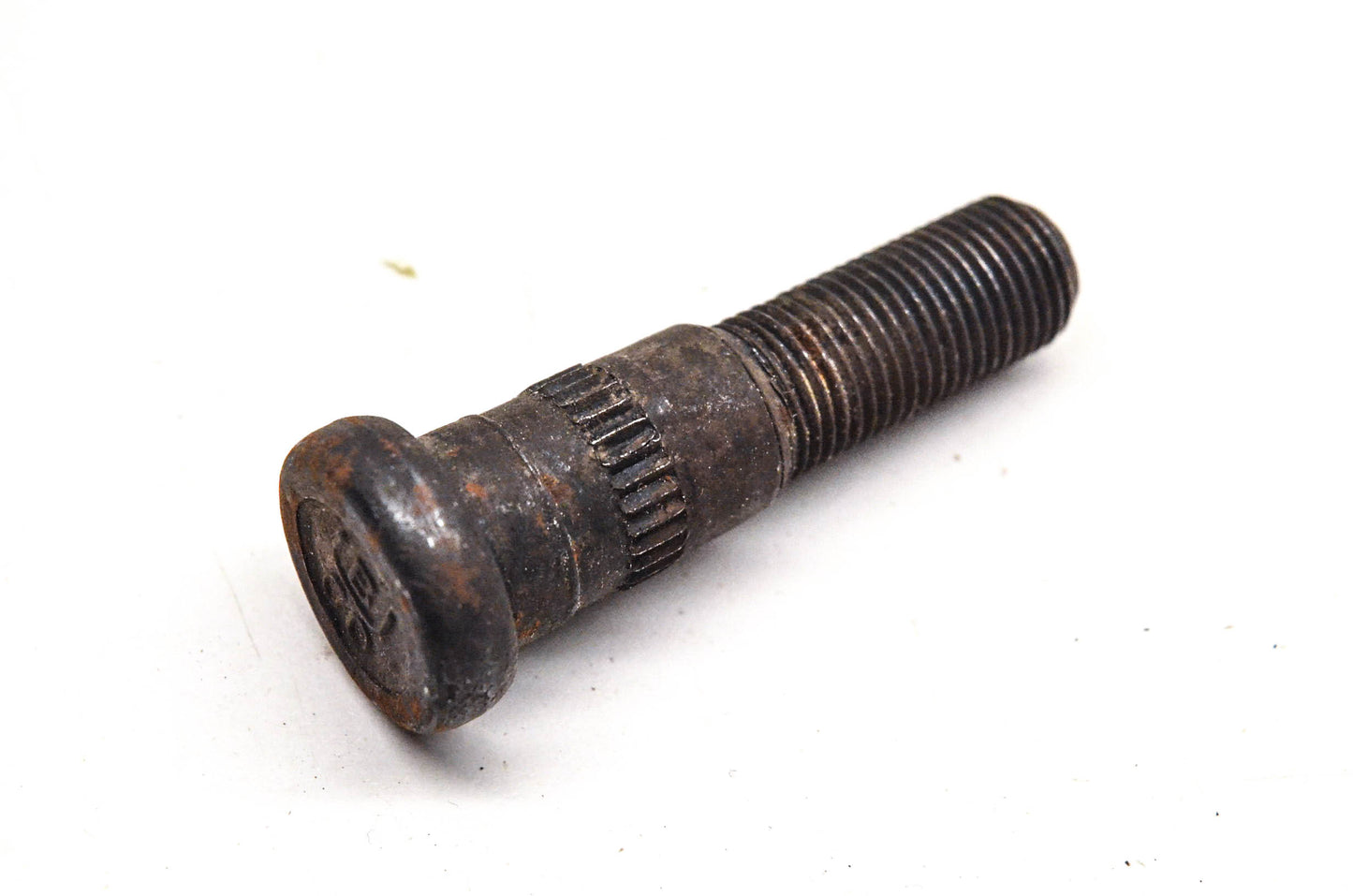 EIS D7133 Wheel Lug Stud NOS