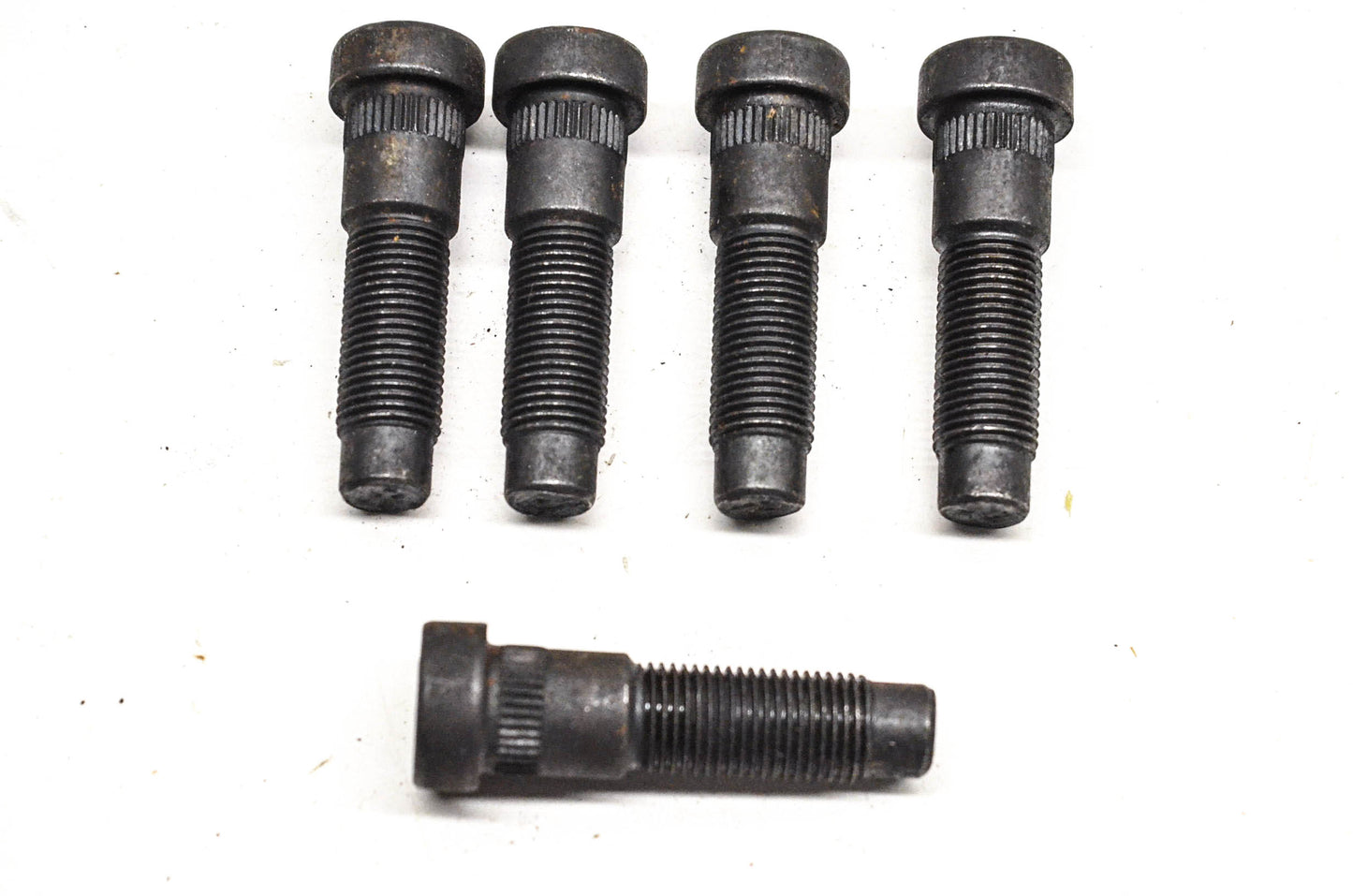 Niehoff NC-6062B, D7086 Wheel Lug Studs Qty 5 NOS