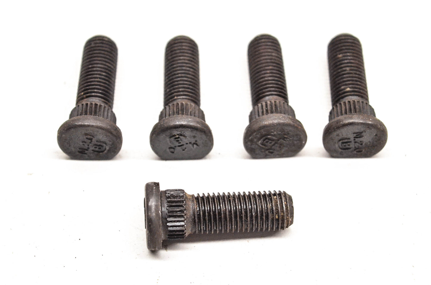Niehoff NC-7042B, D7079 Wheel Lug Studs Qty 5 NOS