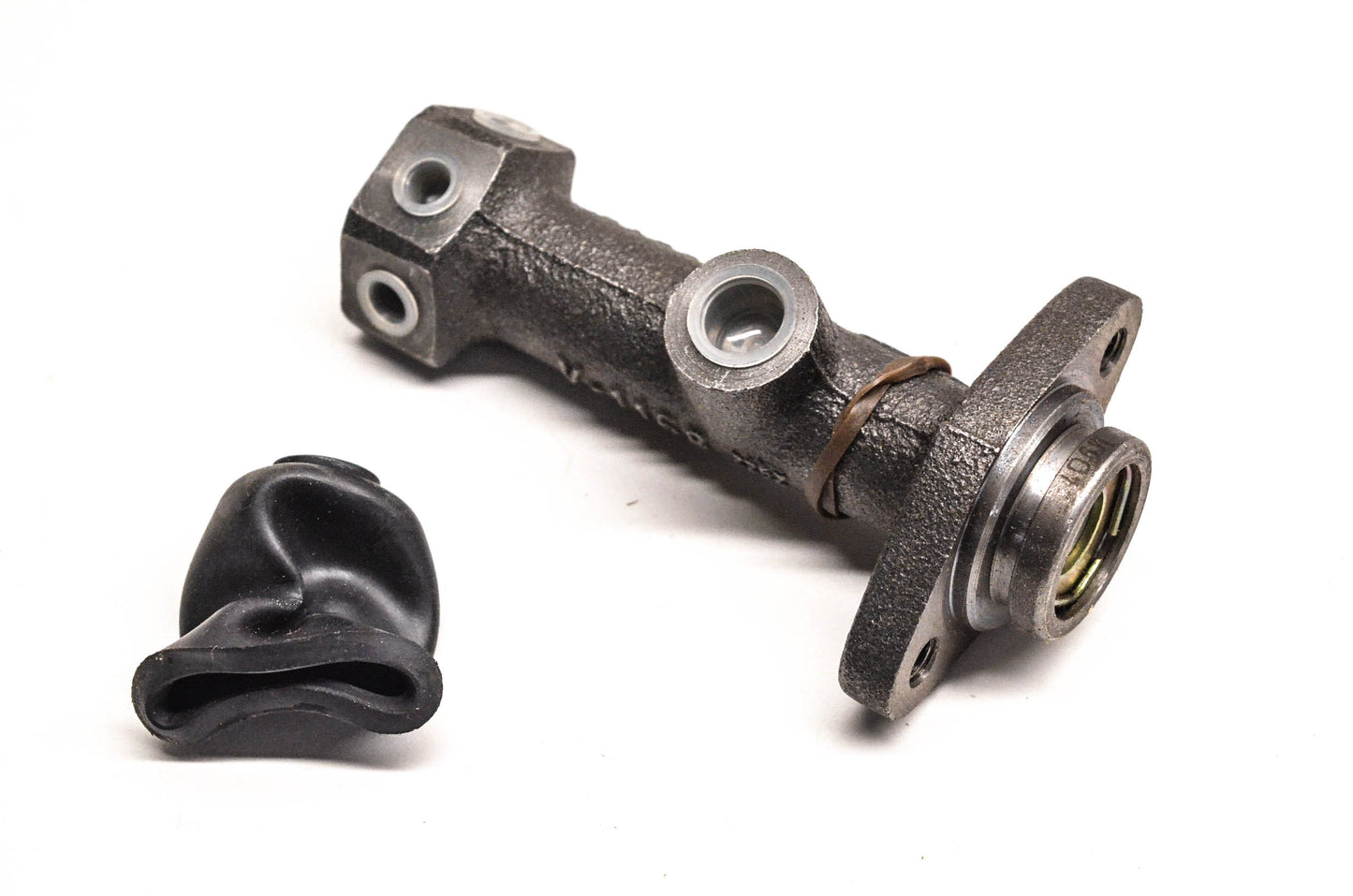 EIS E99041 Master Brake Cylinder Kit NOS