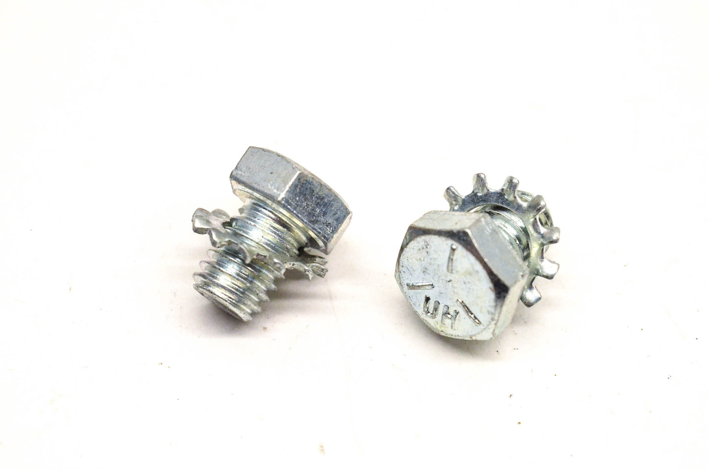 Raybestos H5598A, 3004188A, 82695A Brake Caliper Bolts Qty 2 NOS