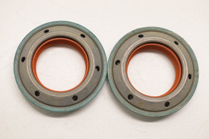CR 13668 Oil Seals Qty 2 NOS