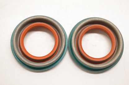 CR 13668 Oil Seals Qty 2 NOS