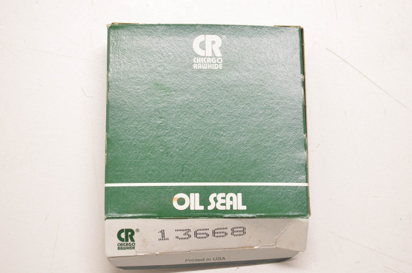 CR 13668 Oil Seals Qty 2 NOS