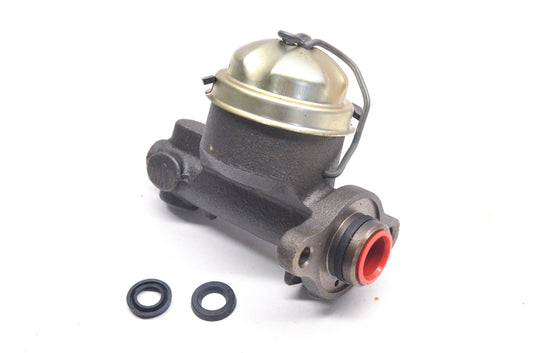 EIS E39976 Master Brake Cylinder Assembly NOS
