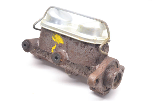 EIS E44529 Master Brake Cylinder Assembly NOS
