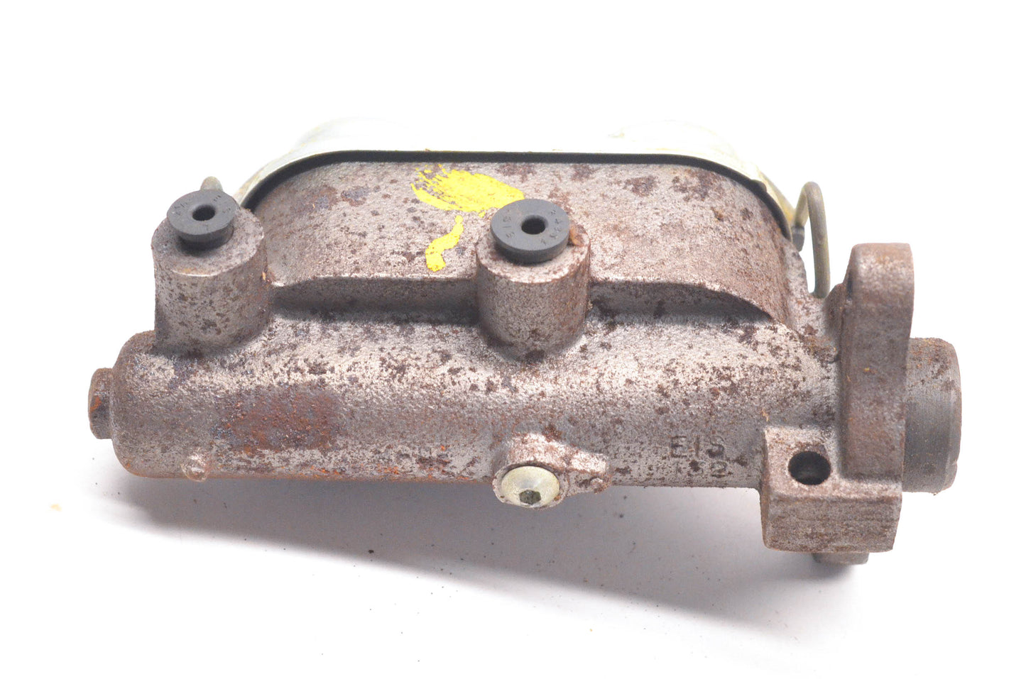 EIS E44529 Master Brake Cylinder Assembly NOS