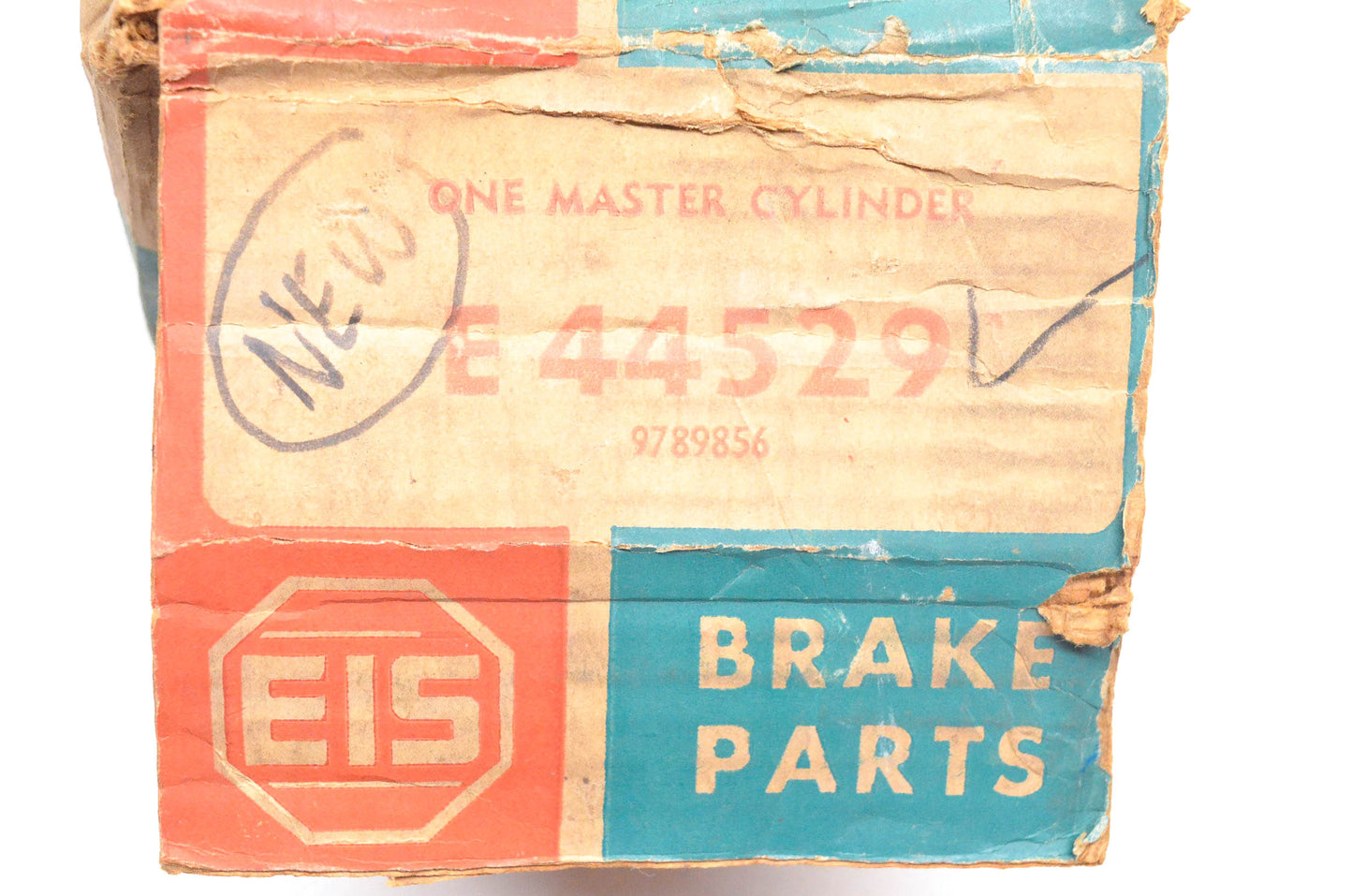 EIS E44529 Master Brake Cylinder Assembly NOS