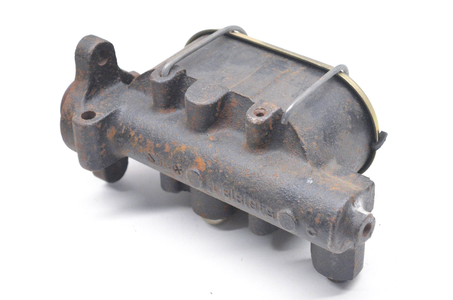 EIS E66716 Master Brake Cylinder Assembly NOS