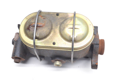 EIS E66716 Master Brake Cylinder Assembly NOS