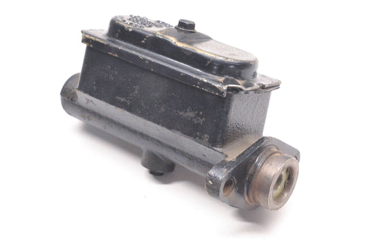 EIS E44472 Master Brake Cylinder Assembly NOS