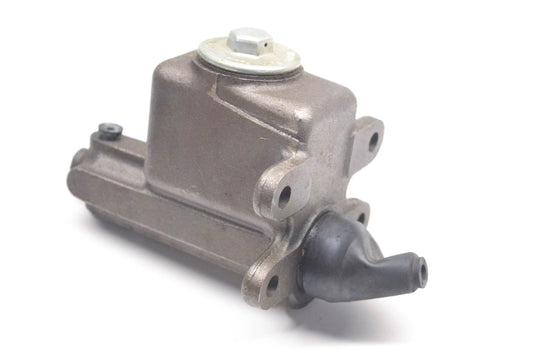 EIS E37561 Master Brake Cylinder Assembly NOS
