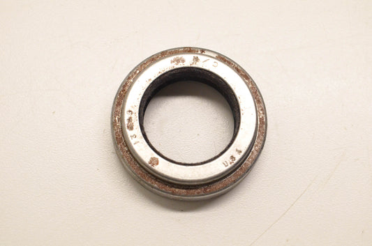 CR 13690 Oil Seal NOS