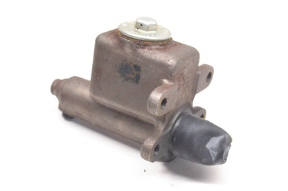 EIS E35793 Master Brake Cylinder Assembly NOS