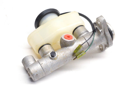 Wagner F110972 Master Brake Cylinder Assembly NOS