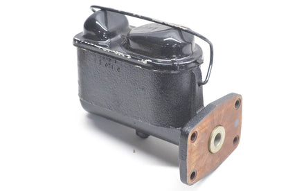 Bendix 2226821 Master Brake Cylinder Assembly NOS