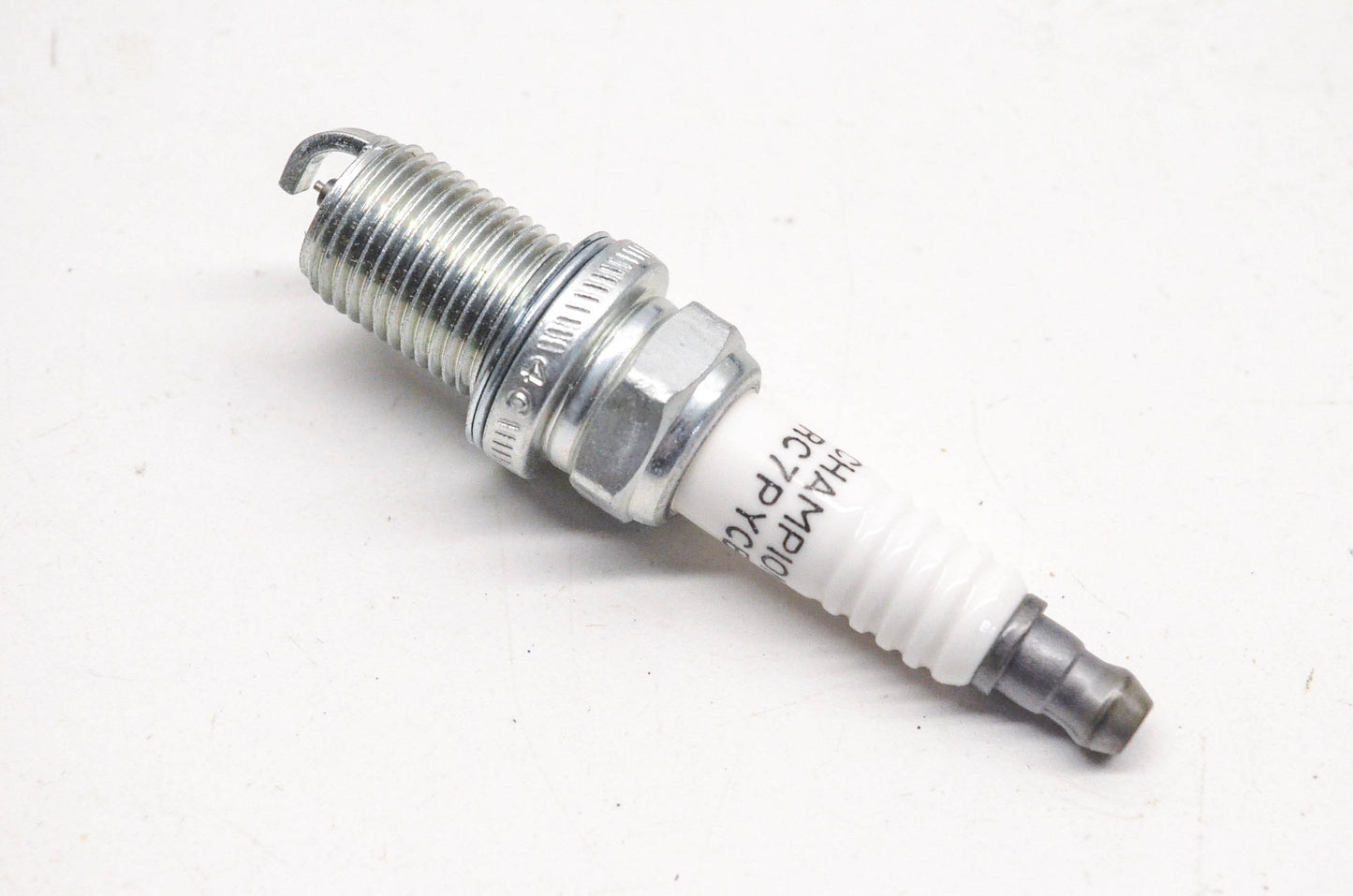 Champion RC7PYCB, 3068 Spark Plug NOS
