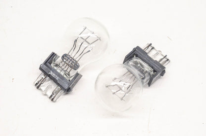 Wagner 3057LL 21v Lamp Bulbs Qty 2 NOS