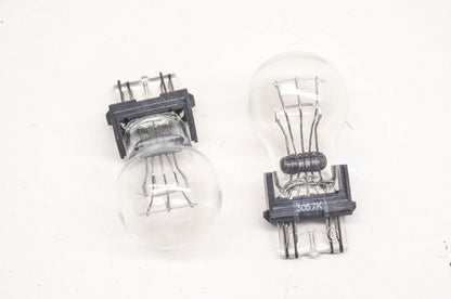 Wagner 3057LL 21v Lamp Bulbs Qty 2 NOS
