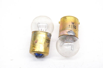 Wagner 1251 24-28v Lamp Bulbs Qty 2 NOS