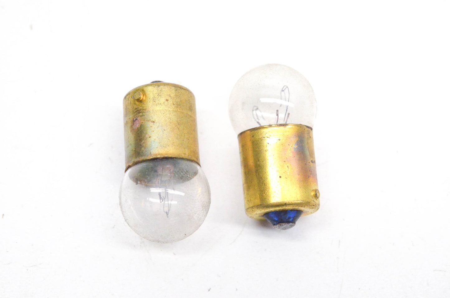 Wagner 1251 24-28v Lamp Bulbs Qty 2 NOS
